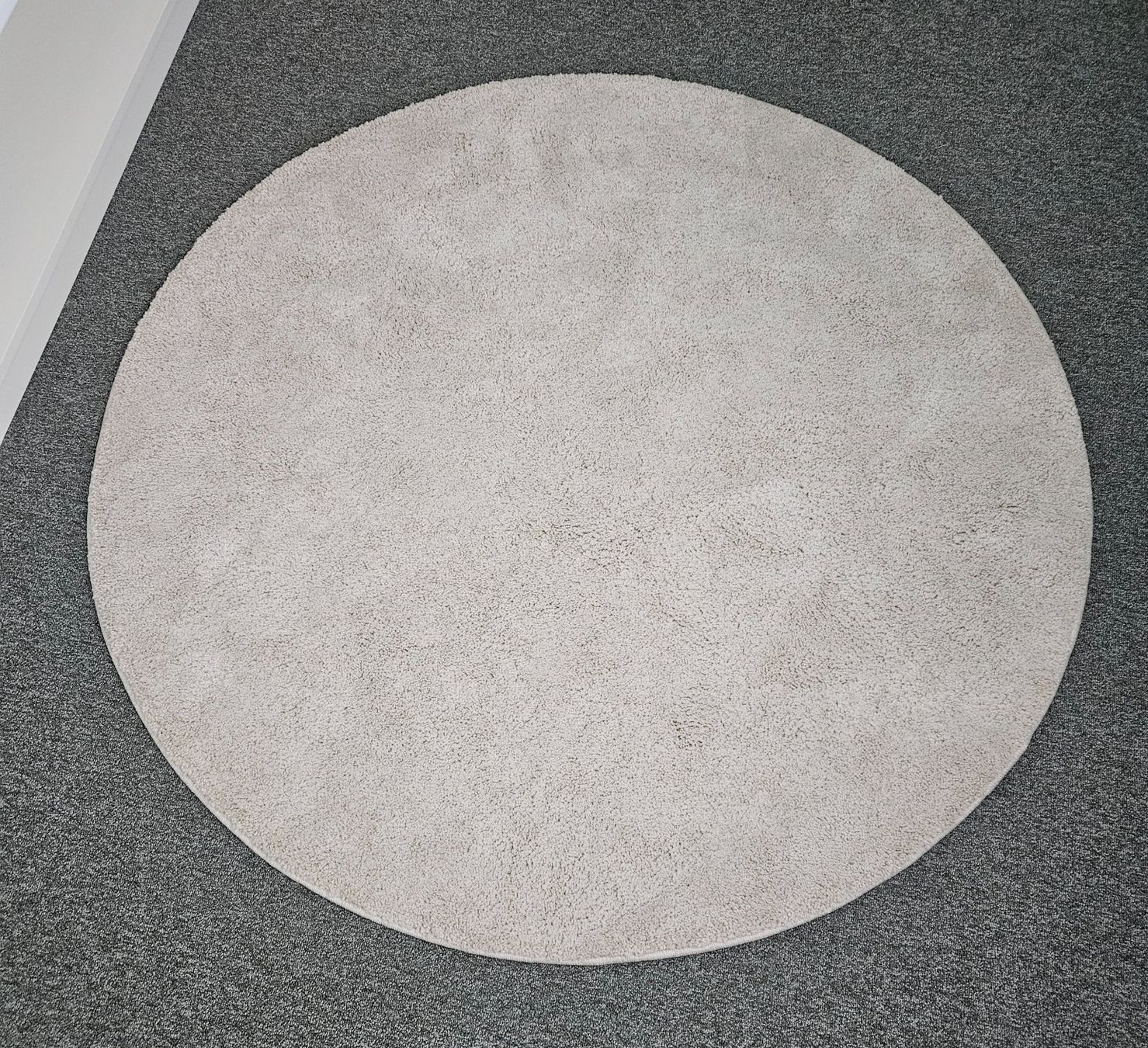 Tappeti: Runder Platzteppich - Durchmesser 130 cm – Usato da Gommiswald venduto da Rickenblitz 1