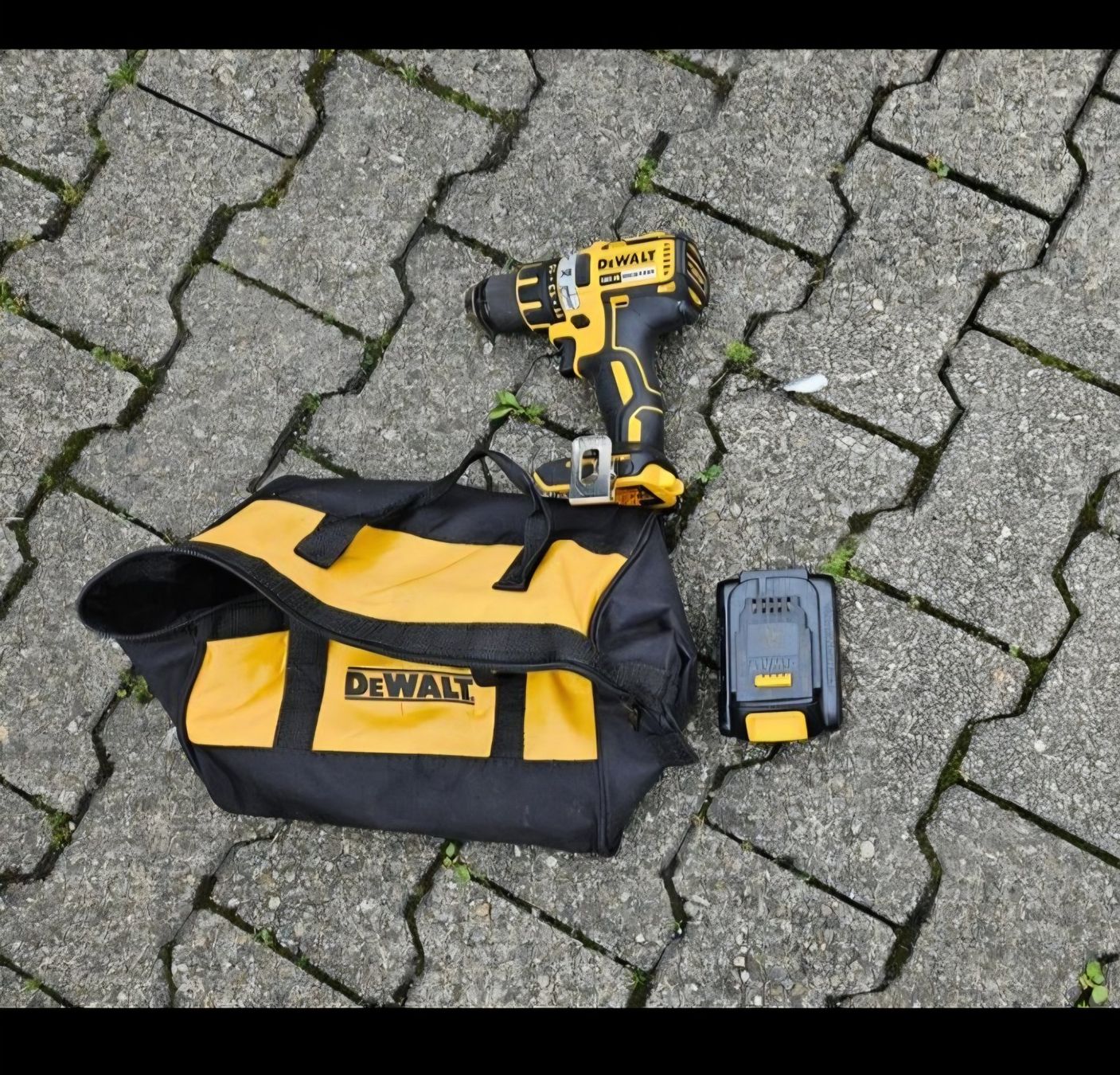 Dewalt Tutti gli attrezzi: DeWalt Akku Gerät Brushless mit Batterie – Nuovo (secondo la descrizione) da Klingnau venduto da Canep87
