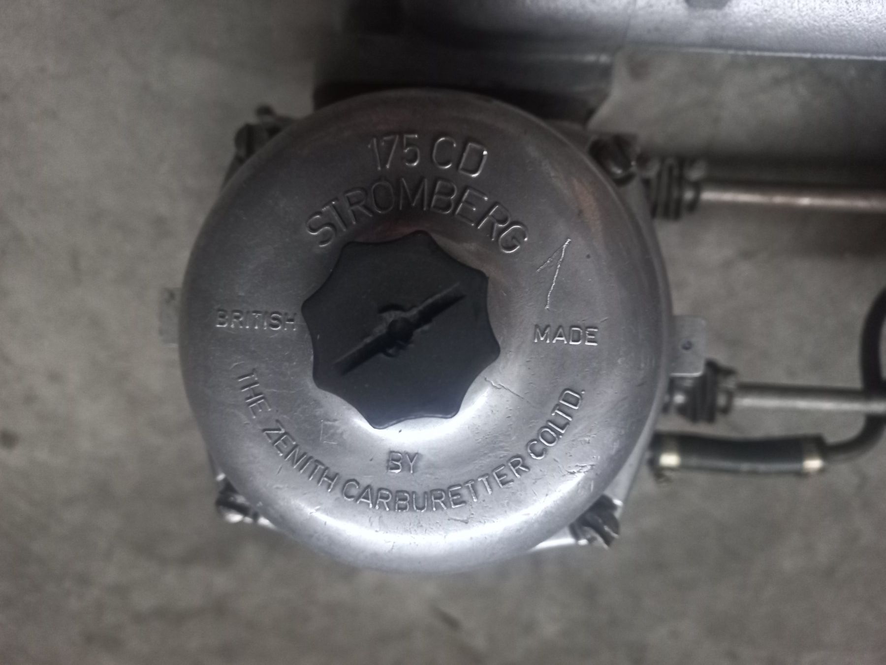 Triumph Tutti pezzi di ricambio auto: Oldtimer Stromberg 175CD  - Doppelvergaser Anlage Triumph TR – Usato da CH - DULLIKEN venduto da swissclassicparts 6