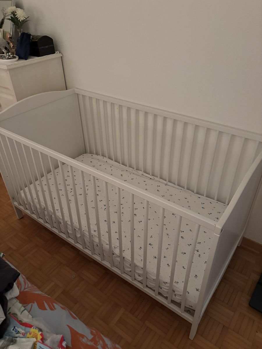 Ikea Culle: IKEA cot frame (no mattress) – Usato da Zürich venduto da tre_rn65 1