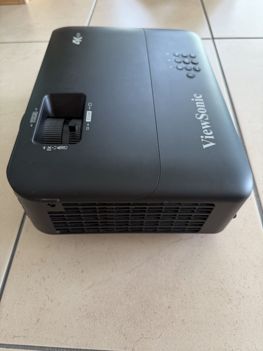 Viewsonic Proiettori: Projecteur 4K Viewsonic PX728-4K – Usato da Sion venduto da Blackwidow86 3