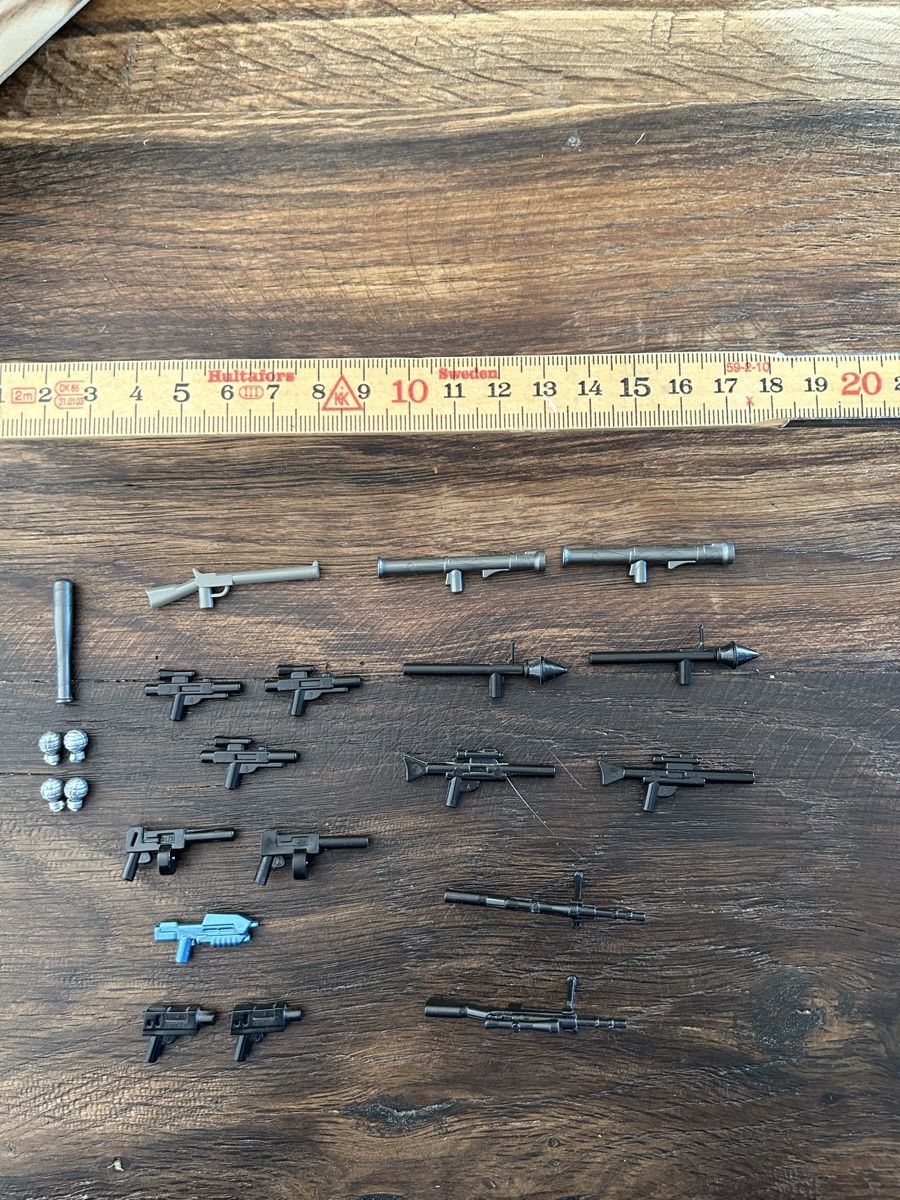 Lego Baukästen: Lego Lots d’armes – Neu (gemäss Beschreibung) aus Semsales von Piter1973