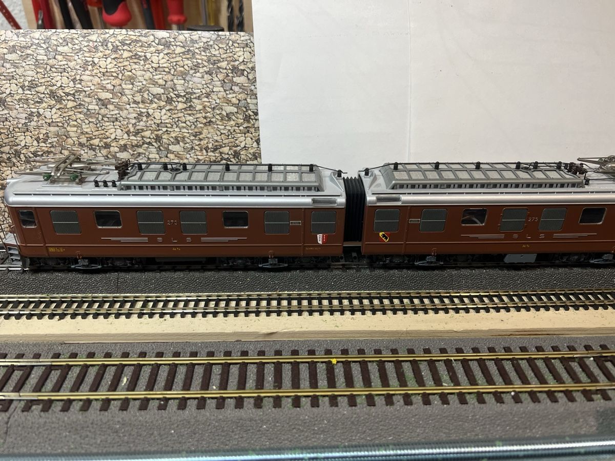 Hag Modellini di ferrovie: HAG BLS Lok 8/8 – Usato da Dübendorf venduto da Troggy 3