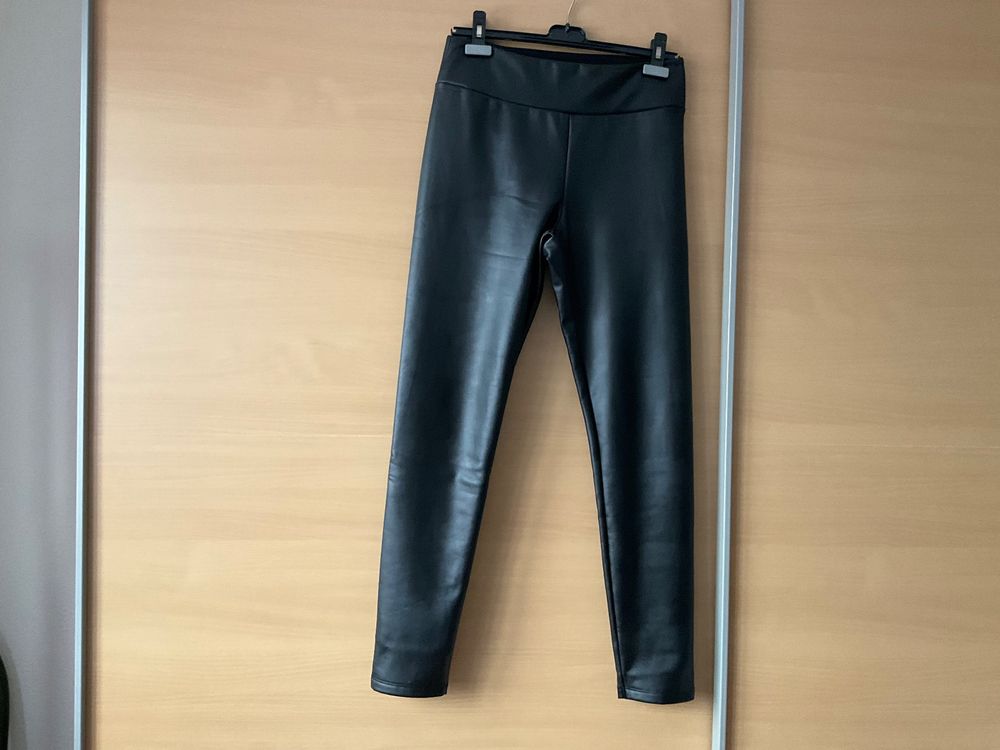 Leggings imitation cuir Calzedonia neuf gr.M noir Kaufen auf Ricardo