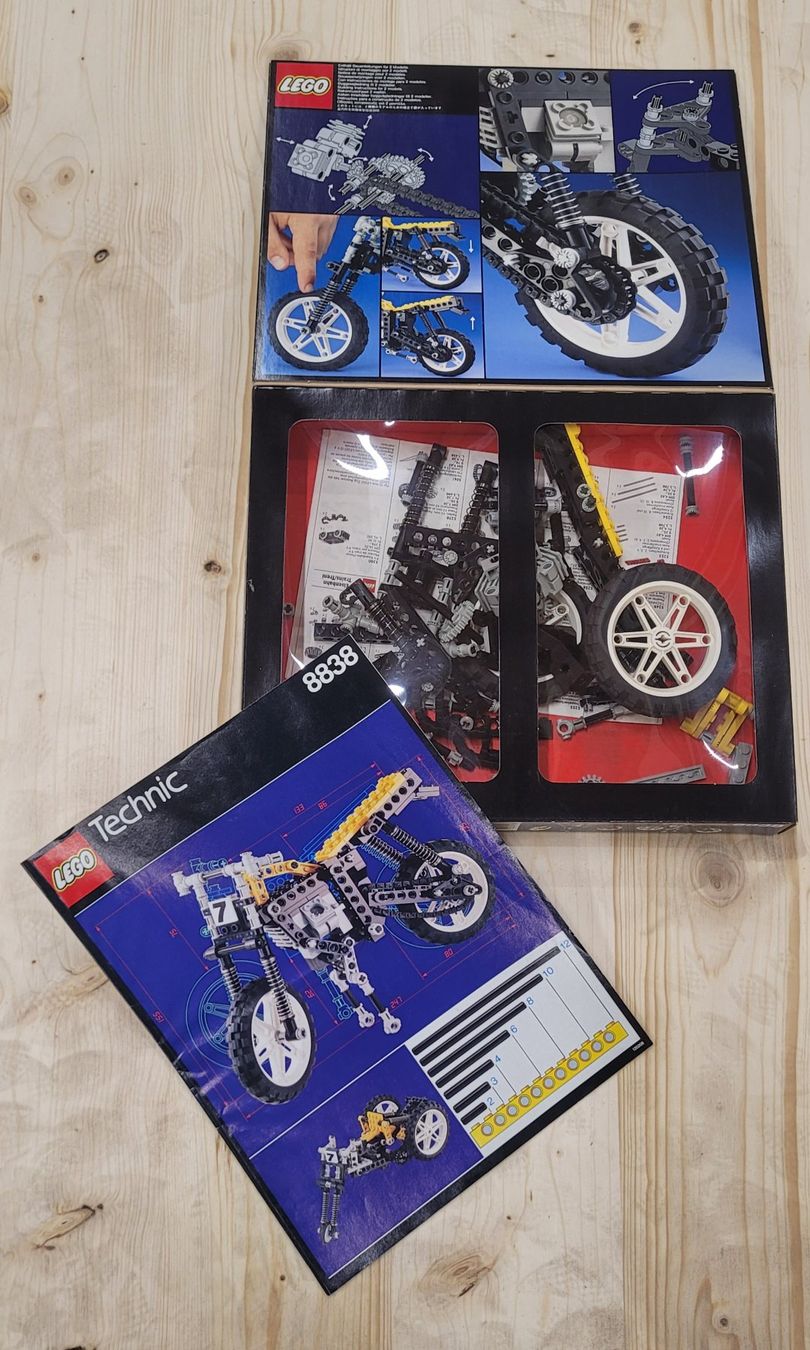 Lego Jeux de construction: Lego Technic 8838 – Défectueux à Giswil par Jom73 1