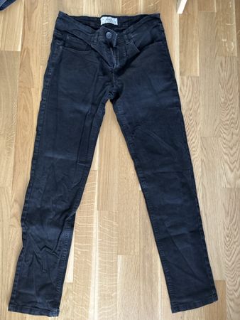 Pantalon noir garçon, taille 32/32, parfait pour l'hiver!