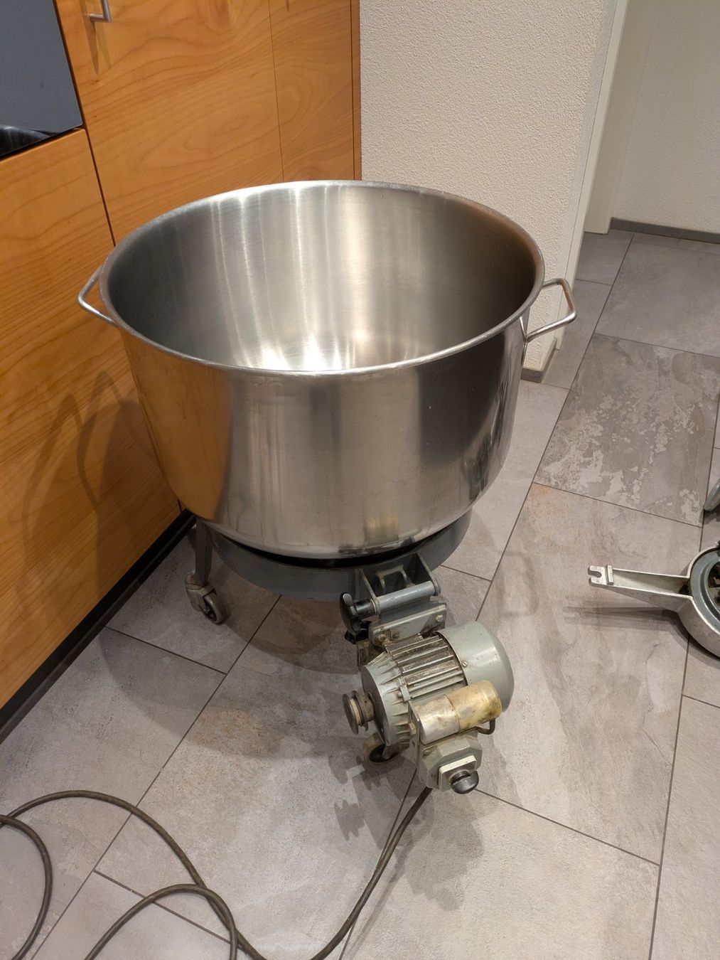 Elettrodomestici da cucina: Knetmaschine – Usato da Affoltern am Albis venduto da Wisel80 8