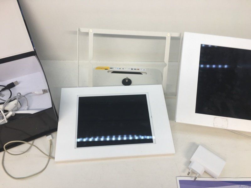 Apple Tablet PC: Kassensystem mit Handscanner und IPad / Ipad Pro – Usato da Büsserach venduto da ModellbahnDepot 2