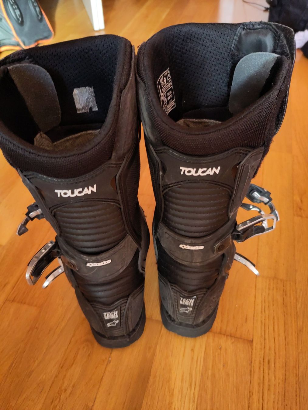 Alpinestars Scarpe da uomo: Bottes Alpinestars Toucan taille 43 – Usato da La Chaux-de-Fonds venduto da JeanSeb 1