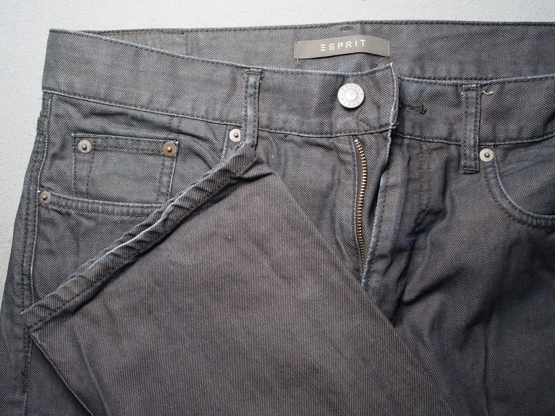 Esprit Jeans: Esprit Herren Jeans 34 / 32 gray #q7 – Usato da Dietikon venduto da Baro4