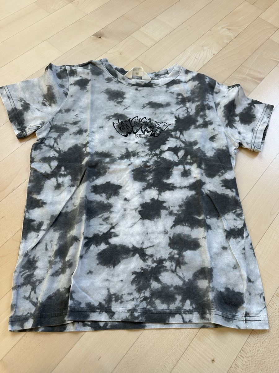 Kleiderpakete & -sets: 4 T Shirts Gr 146 152 – Gebraucht aus Zizers von special_peanuts 4