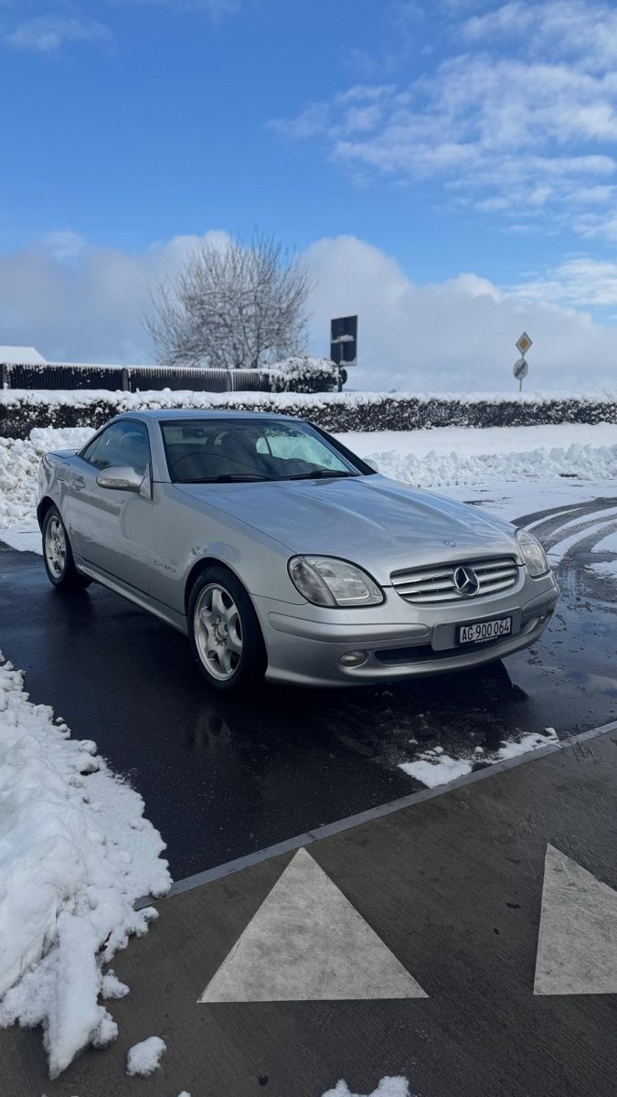 Mercedes-Benz Automobili: Mercedes SLK 200 Kompressor Cabrio – Usato da Schaffhausen venduto da Munzenmann 1