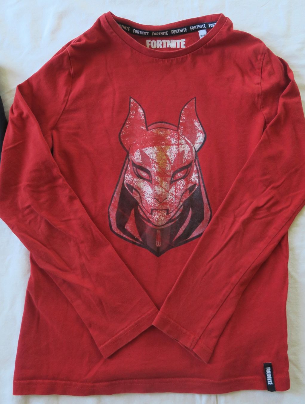 Hemden, T-Shirts & Polos: 3 x Kinder Langarmshirts 134/140 – Gebraucht aus Davos Platz von Infinity795 3