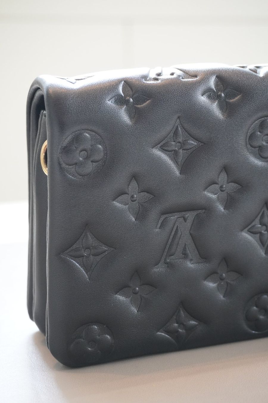 Louis Vuitton Taschen für Damen: Louis Vuitton Coussin – Gebraucht aus Genève von Harold-W 4
