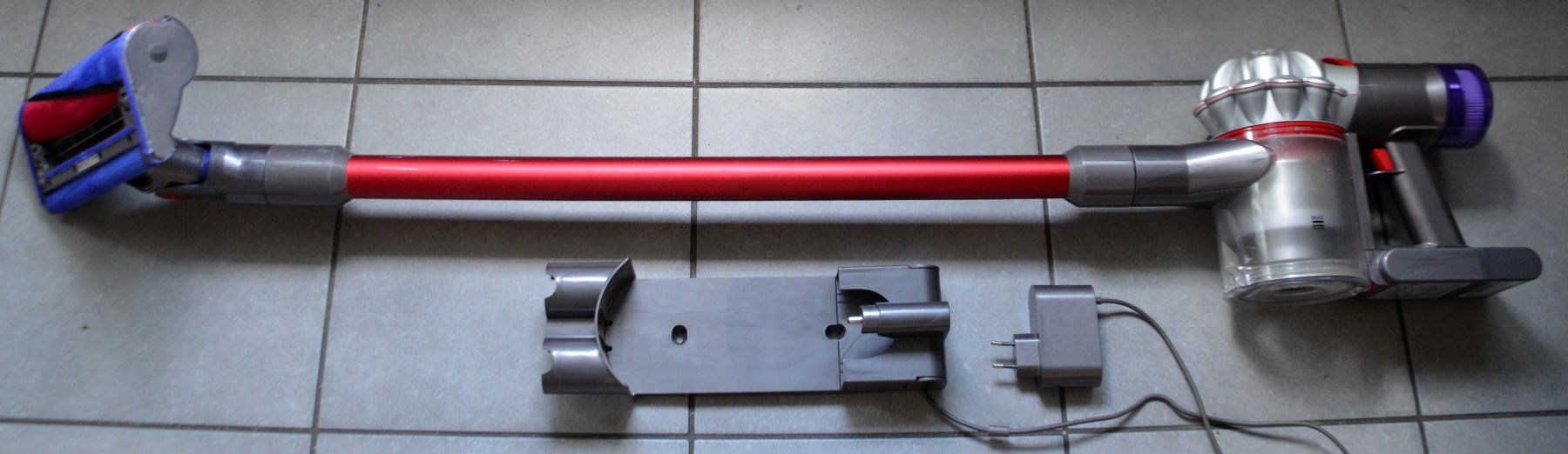 Dyson Aspirapolveri & Accessori: Staubsauger Dyson V8 aspirateur – Usato da Collonges venduto da arashee 1