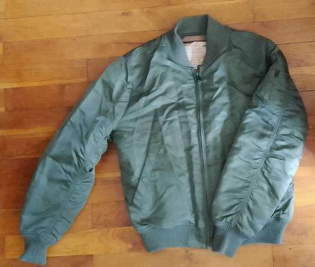 Alpha Industries, bomber, taille M, sagegreen 