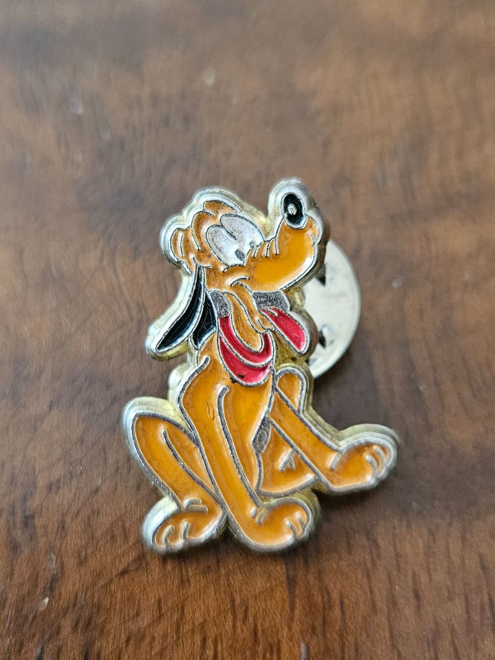 Disney Plaquettes & Badges: Disney Pluto Pin – D'occasion à Frauenfeld par Jewells-Child