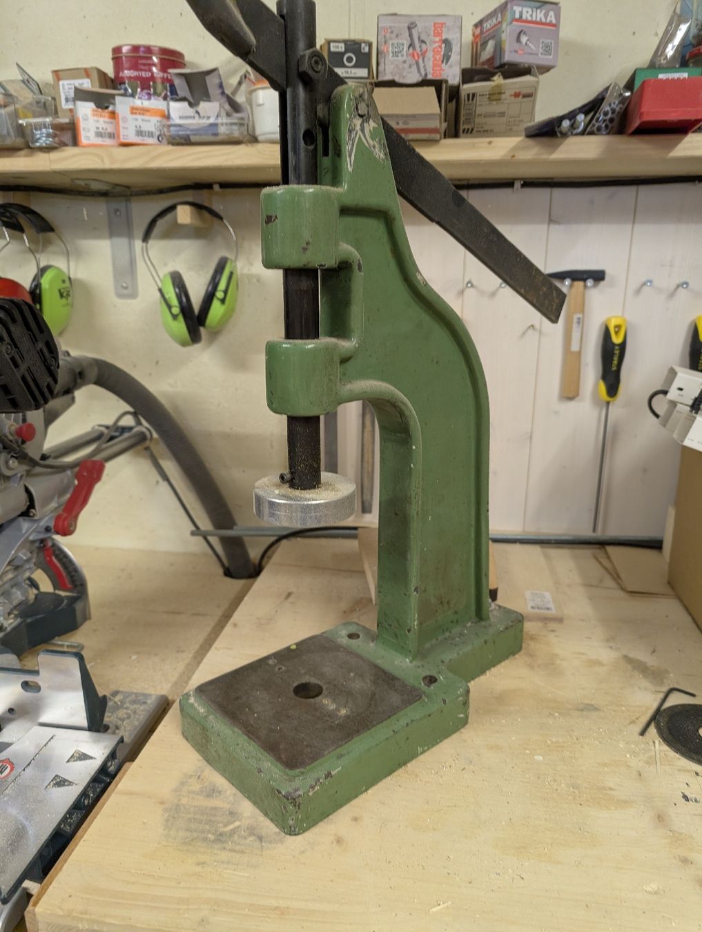 Tutti gli attrezzi: Handpresse, manuelle Stanzpresse – Usato da Obfelden venduto da jergo