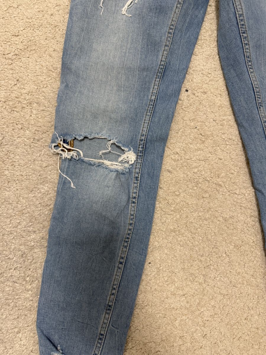Jeans: Jeans  – Usato da Bolligen venduto da arg_v256 2