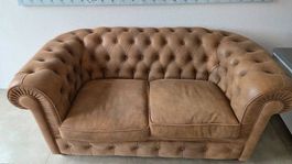 Canapé Chesterfield 2 places en cuir véritable - Neuf