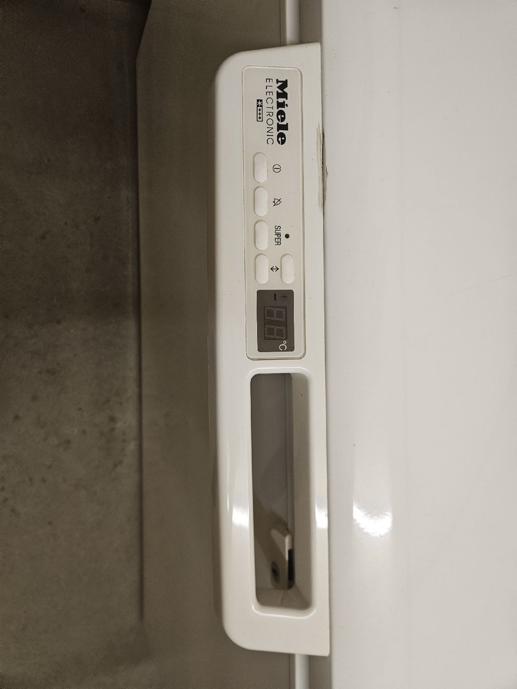 Gefrierschrank: Gefriertruhe 352l – Gebraucht aus Subingen von honigbuur 1