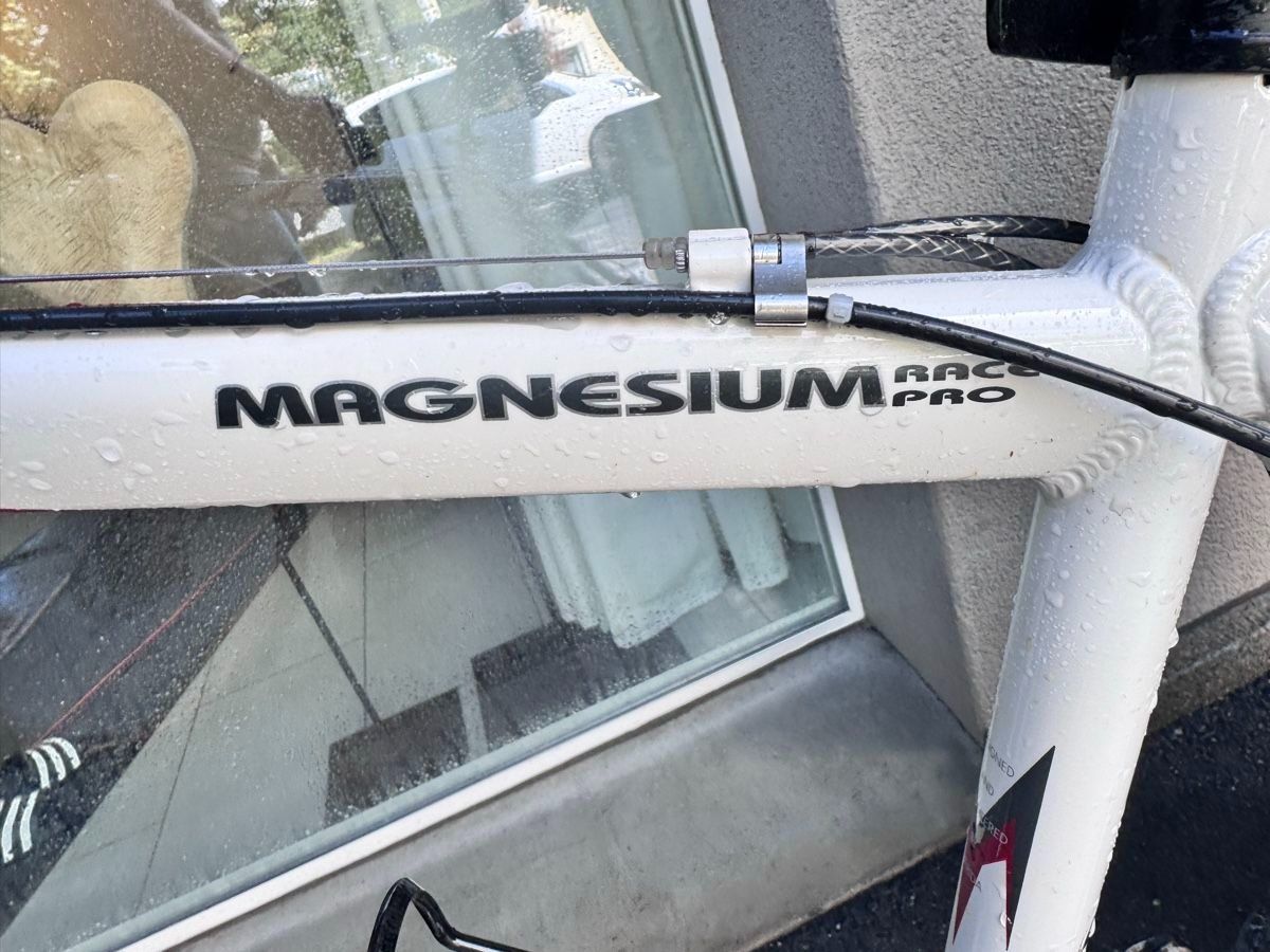 Merida Velos: Merida Magnesium Ultraleicht  MTB – Gebraucht aus Windisch von Cicas 4