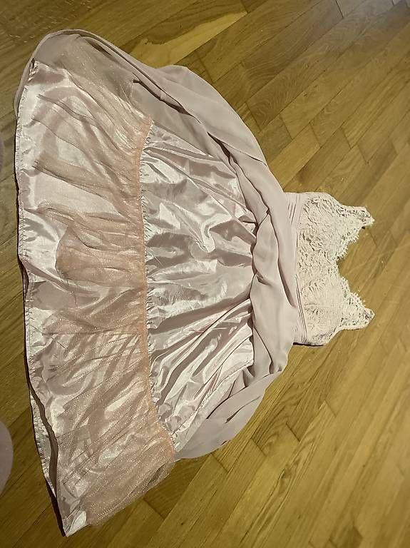 Kleider: Vendo bellissimo vestito rosa antico  – Gebraucht aus Maroggia von ila_bb5l 2