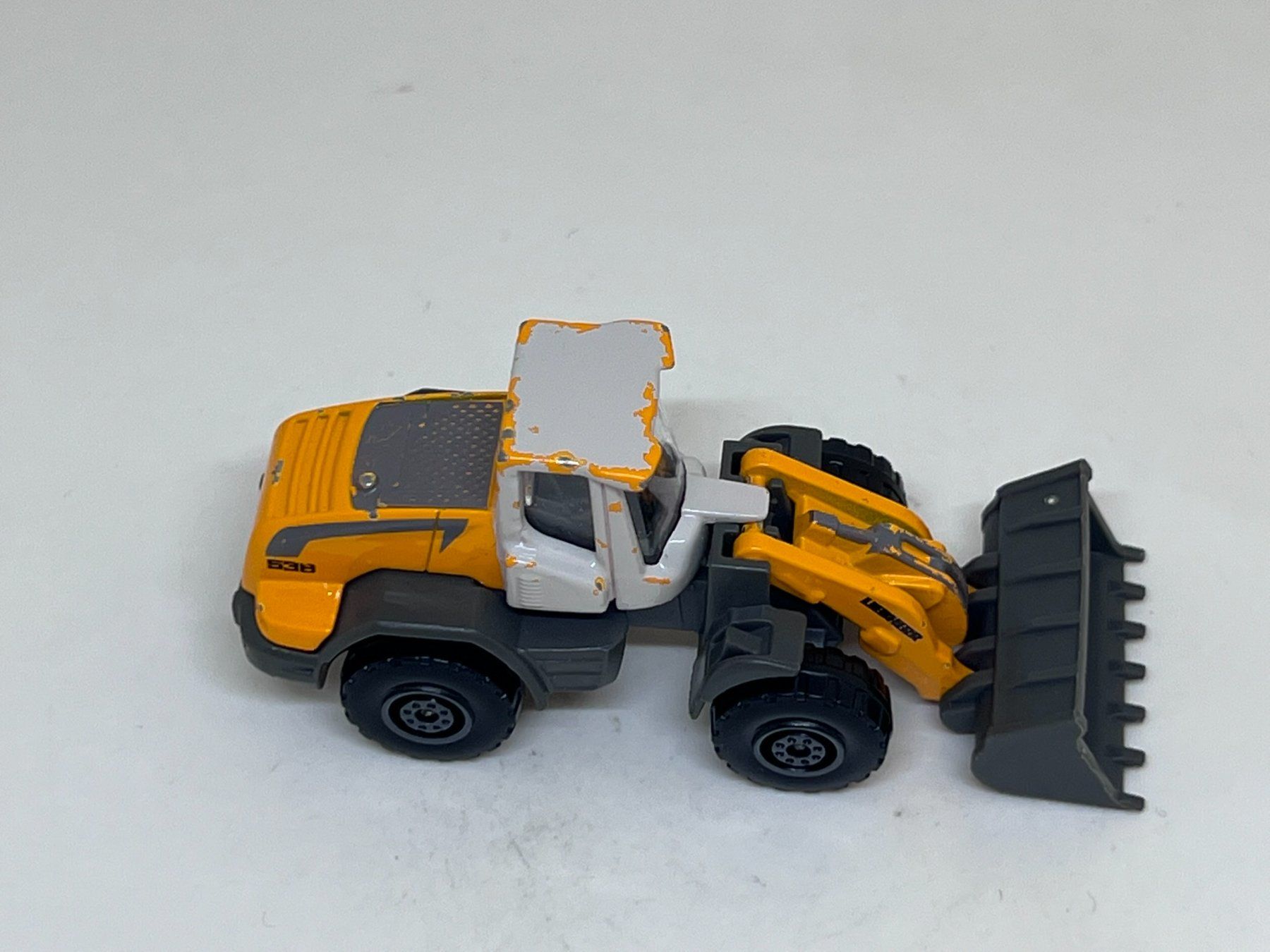 Majorette Modellini d'auto: Majorette Liebherr L538 #72 – Usato da Wildegg venduto da LaaBoutique 1