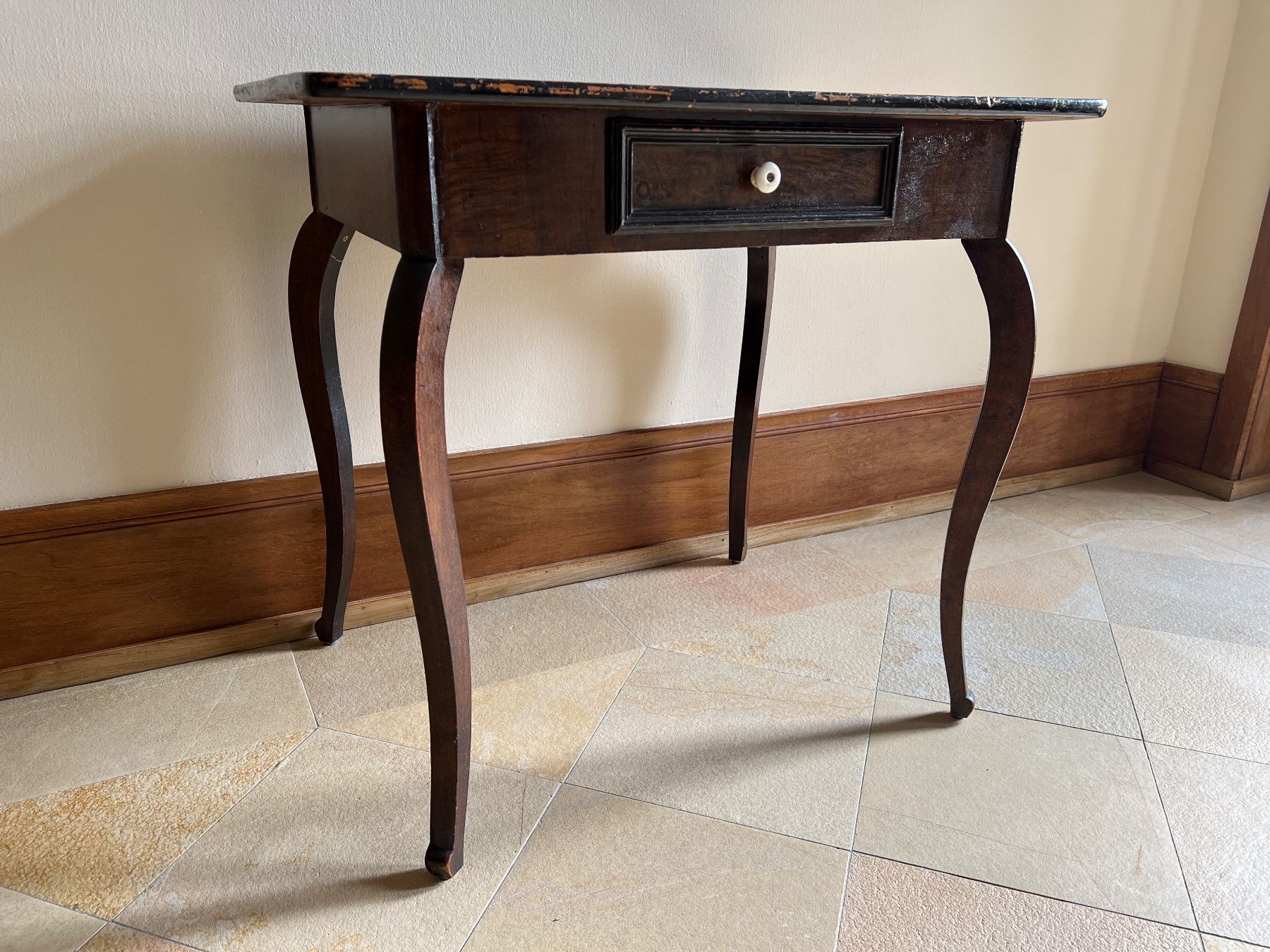 Tavoli: Wunderschöner, antiker Tisch. Sonderangebot. – Usato da Winterthur venduto da woodenhiller68 3