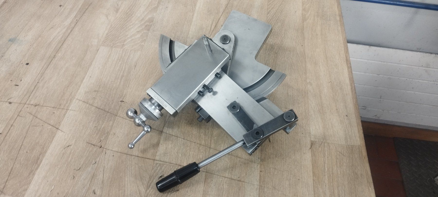 Schaublin Autres pour métaux et serrurerie: Chariot de rectification Schaublin 102 – D'occasion à Le Lieu par Watch_Mike_Ing