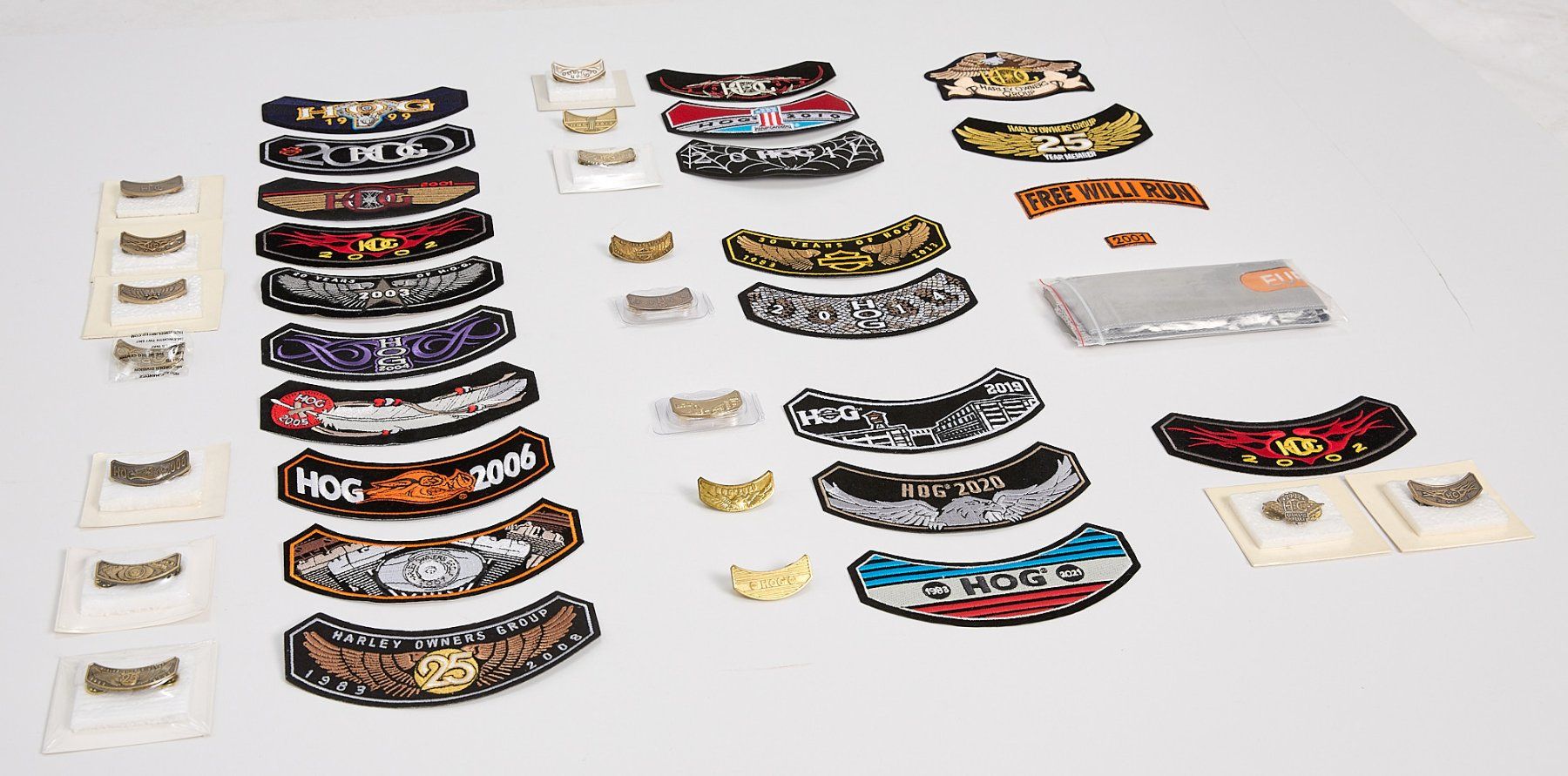 Toppe: Harley Davidson PIN und Sticker Sammlung – Nuovo (secondo la descrizione) da Niederrohrdorf venduto da Dmike 7