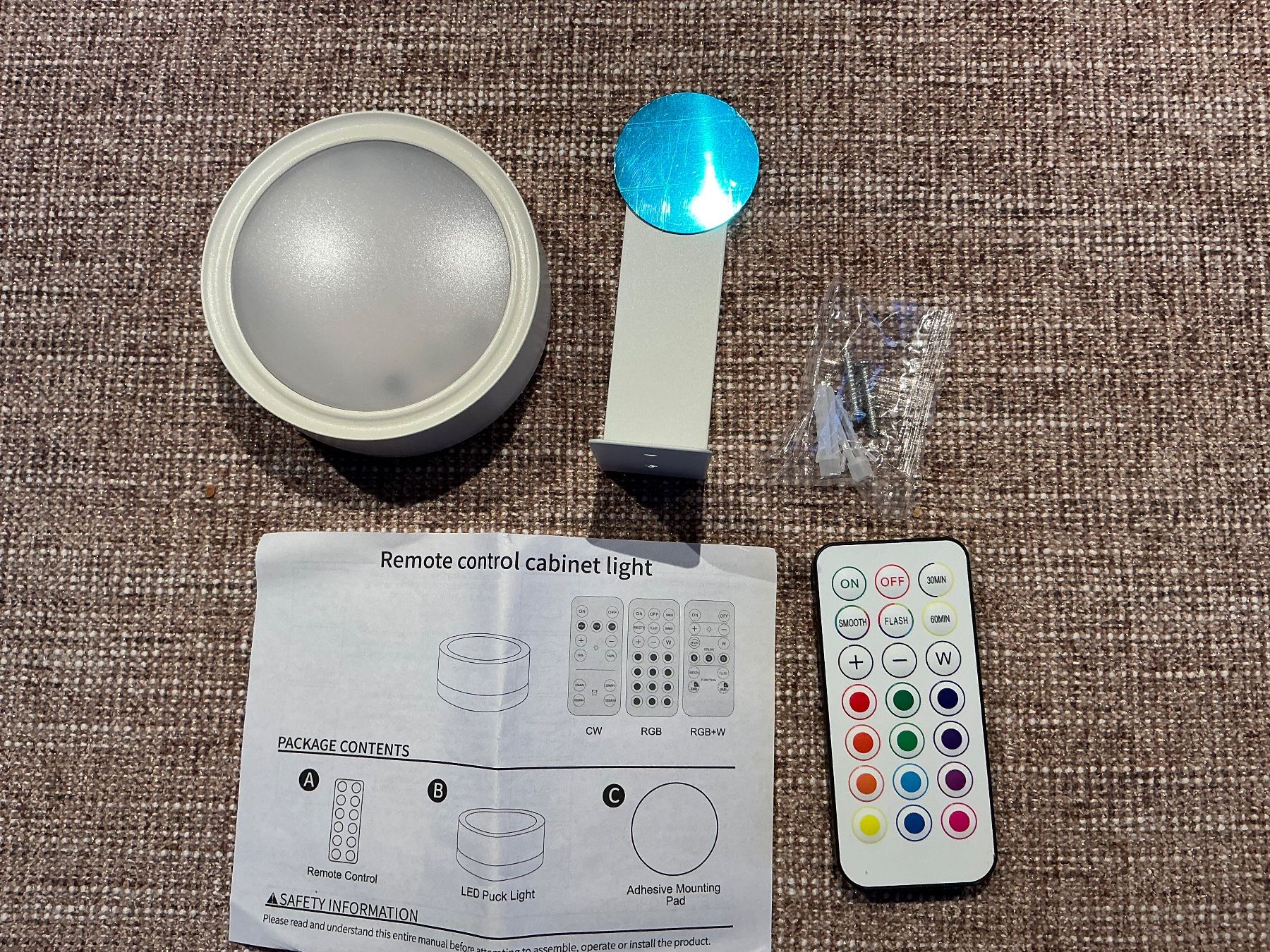 Lampade: 6 LED Puck Lights für Schränke oder Bilder – Nuovo (secondo la descrizione) da Cormondrèche venduto da fra_gn5t 2