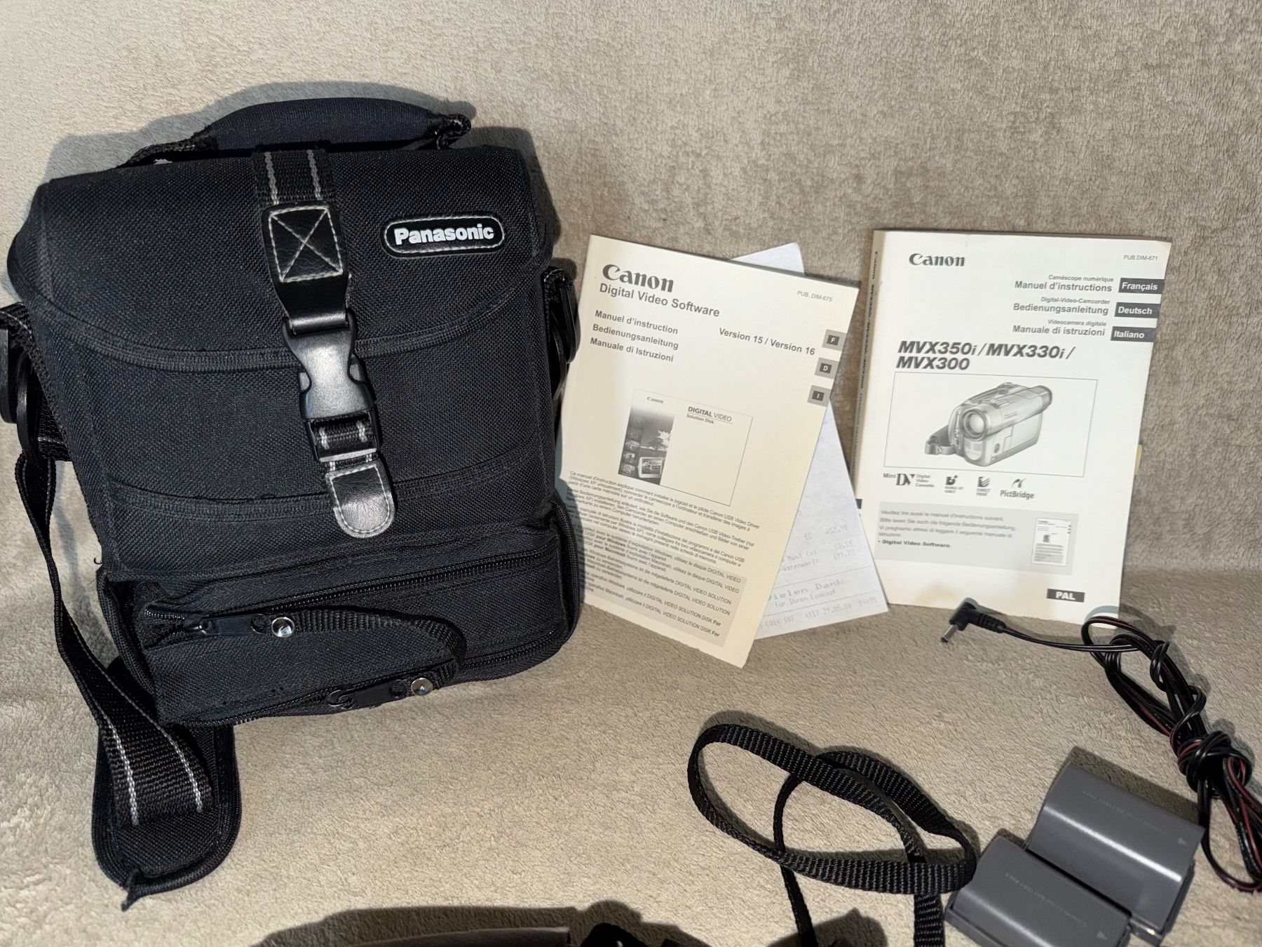 Canon Videocamere: Canon MVX 330i E Digital Video Camcorder – Usato da Aarau venduto da KorgPA 3