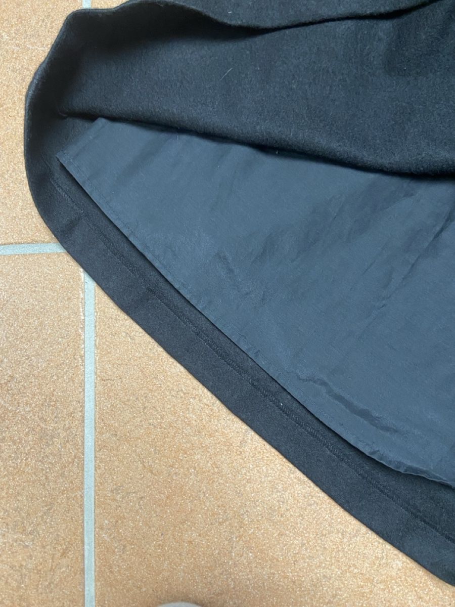 Gonne: Wollrock schwarz, 100%Wolle, Gr 36 – Usato da Glarus venduto da big.bear 3
