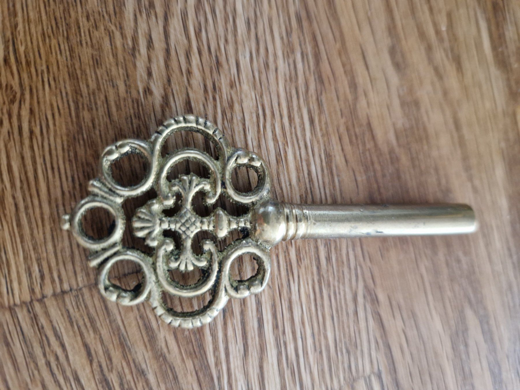 Stand- & Wanduhren: Wanduhr La Chatelaine schwarz mit Blumen – Gebraucht aus Münsingen von Geeskile 4