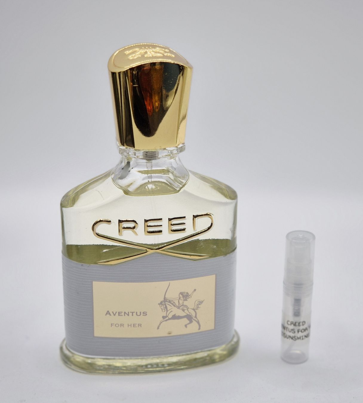 Creed Profumi & Eau de Toilette: 2 ml AVENTUS FOR HER CREED ABFÜLLUNG – Nuovo (secondo la descrizione) da St. Gallen venduto da CaliSunshine