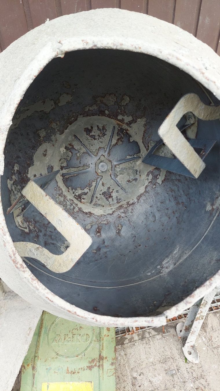 Tutte le macchine: Funktionsfähiger alter Betonmischer – Usato da Untersiggenthal venduto da Dani1104 3