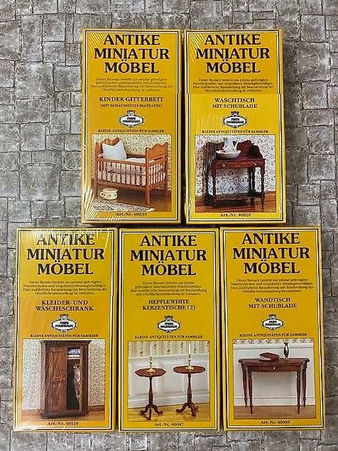 Puppenhaus: Mini Mundus Möbelset (Neu und originalverpackt) in ...