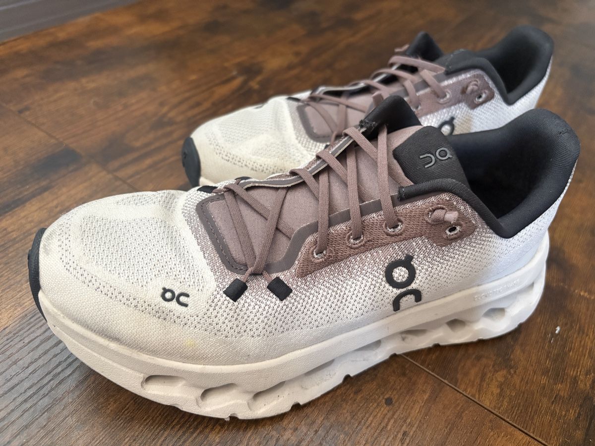 On Damenschuhe: On Schuhe 38.5 – Gebraucht aus Ehrendingen von suurrlii