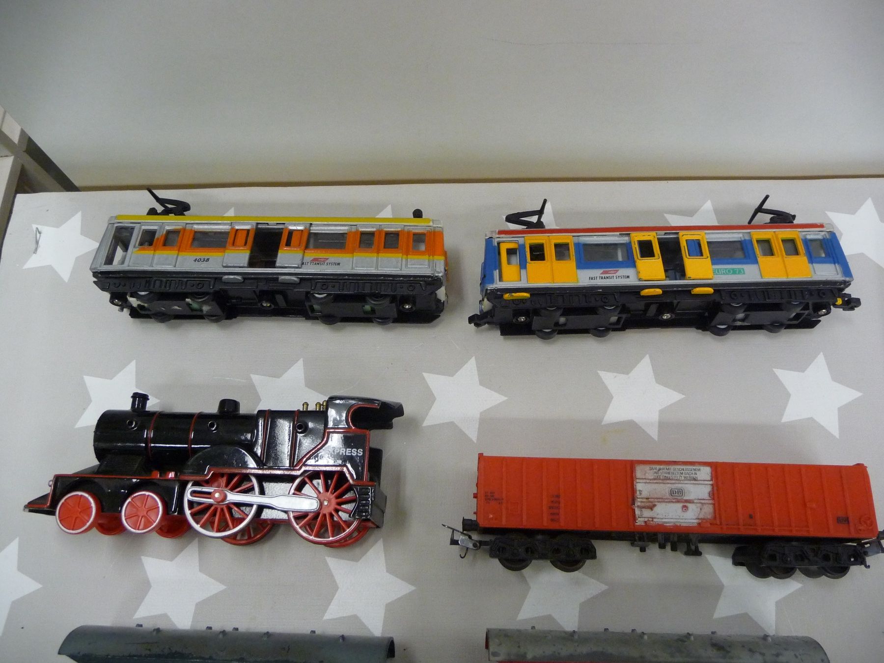 Modellini di ferrovie: Eisenbahnwagon Wagon DEFEKT – Difettoso da Rafz venduto da Powacaddy 1