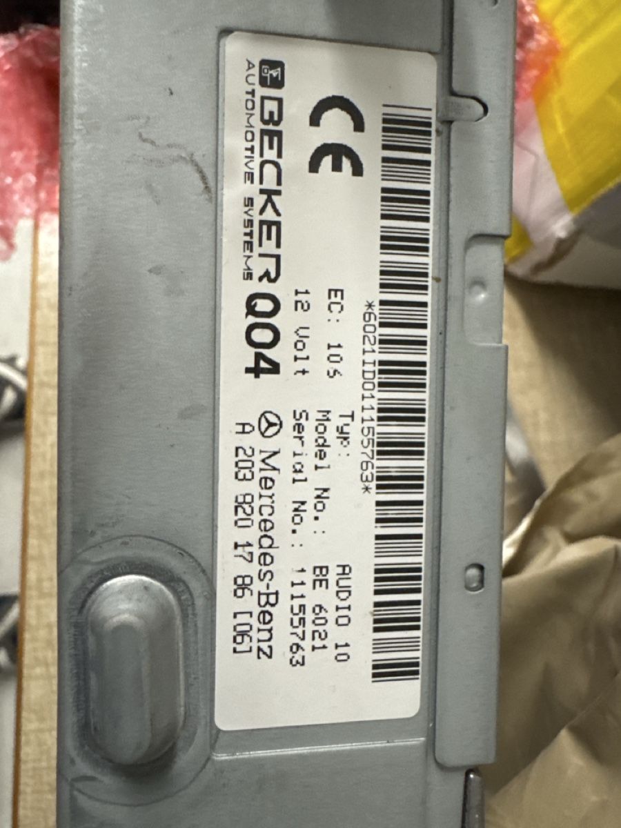 Becker Radio: Autoradio CD Mercedes-Benz Becker Q04 – Usato da Pfungen venduto da F14_5gb5 5