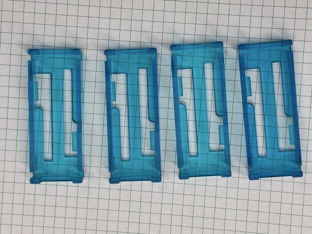 RC servo locker 4 stück (Neu (gemäss Beschreibung)) in Morbio Inferiore ...