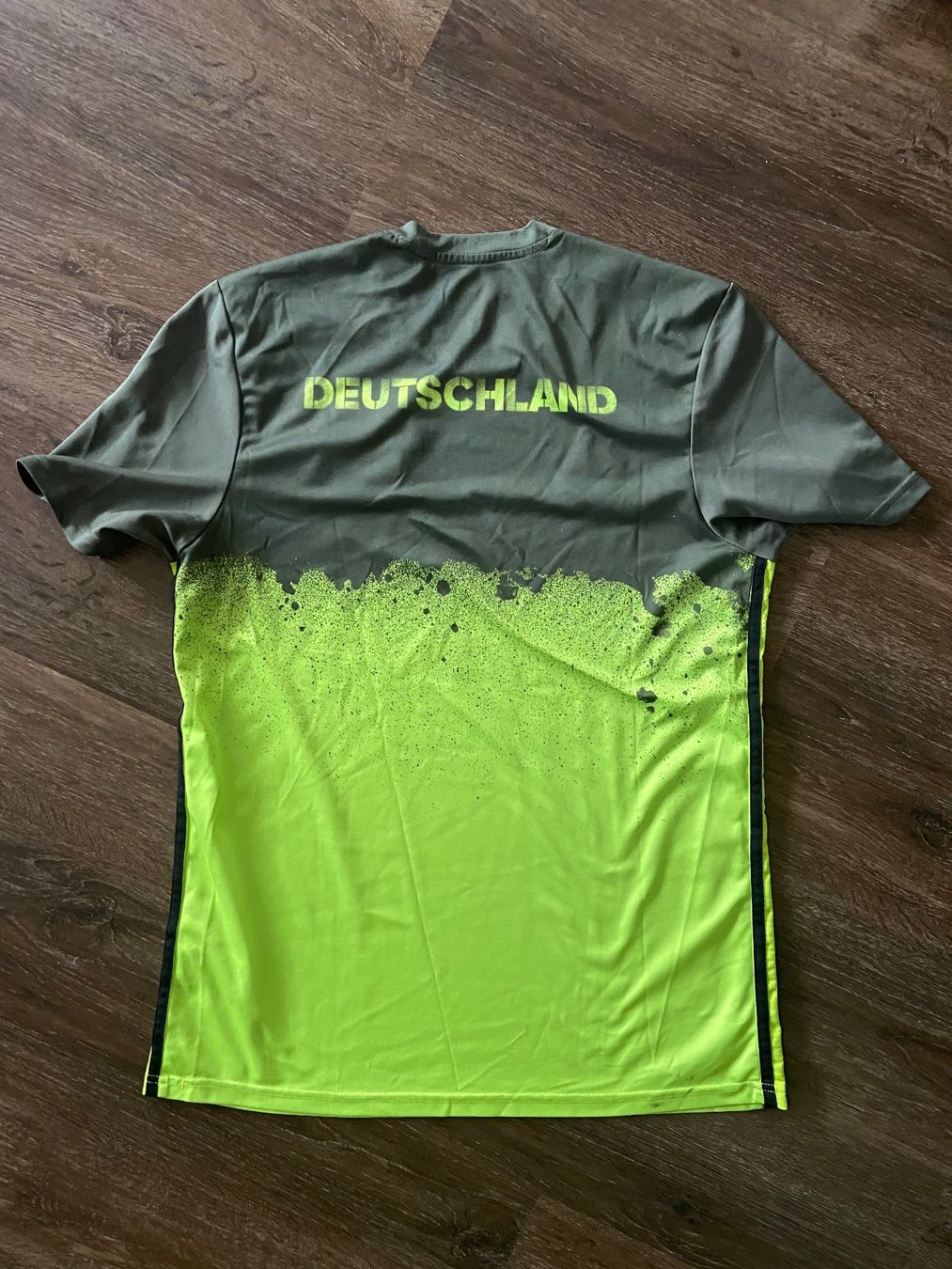 Canottiere & Pantaloni: DFB Trainingstrikot Gr. XL – Usato da Muttenz venduto da bargain_hunter 3
