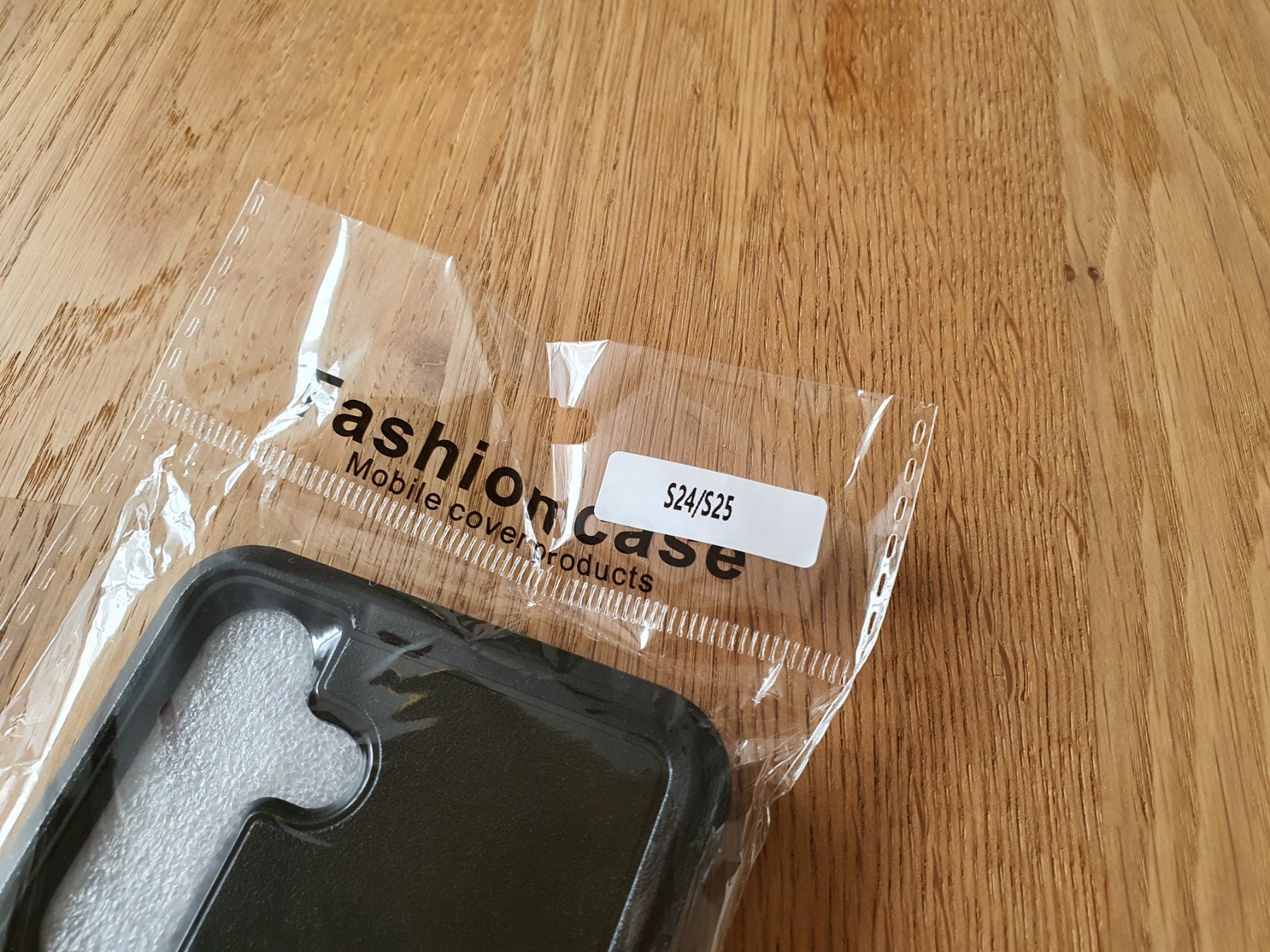 Samsung Cover & Protezioni schermo: Samsung S25 Cover Schwarz NEU – Nuovo e nell'imballaggio originale da Winterthur venduto da Nooitgedagt 3