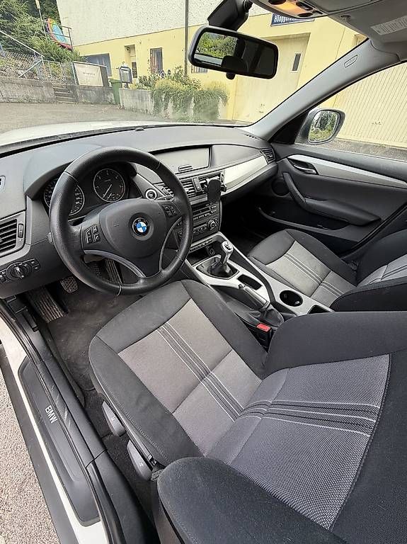 BMW Automobili: BMW X1 xDrive18d, MFK 08.2025 – Usato da Zürich venduto da jes_7y5f 2