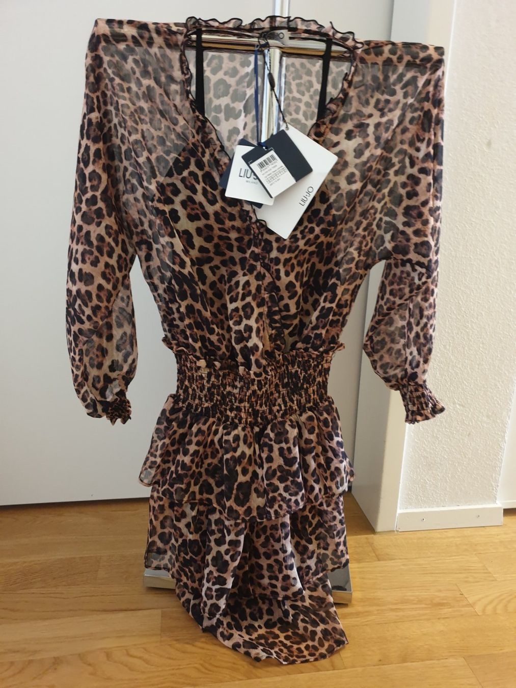 Liu Jo Vestiti: Liu Jo Leoparden Kleid – Usato da Stallikon venduto da lh-beba82-85