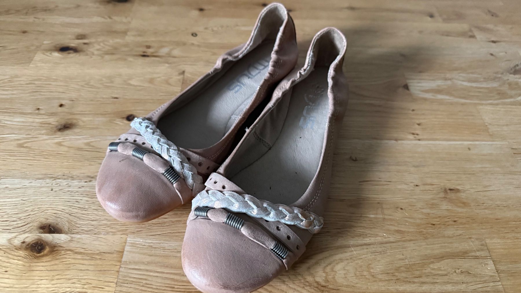 Scarpe da donna: Ballerinas taube Grösse 39 gebraucht – Usato da Sarmenstorf venduto da SimonScheurer
