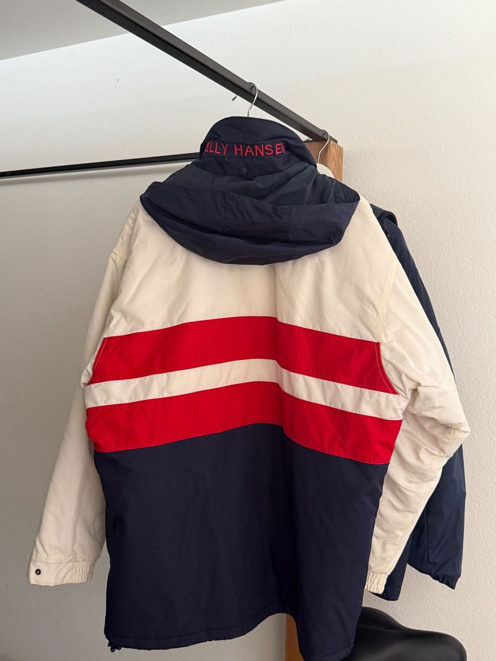 Helly Hansen Giacche: Helly Hansen Coastal Jacke – Nuovo (secondo la descrizione) da Möhlin venduto da bytelabor.ch 1