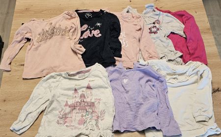 8 Langarmshirts Mädchen Grösse 80 gutem Zustand
