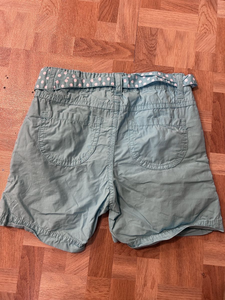 H&M Pantaloni: Shorts 122 – Usato da Jona venduto da Tidy76 4
